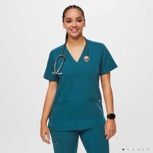 Set of Figs Limited Edition Caribbean Blue Scrubs, XS yola pants, XS Casma top